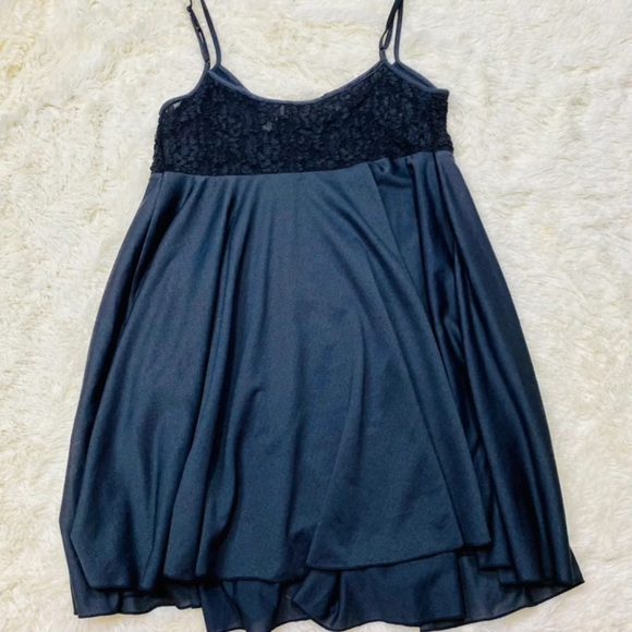 Vintage Gold Label Victoria's Secret 90s Black Nightie Chemise Size Small - Picture 8 of 8